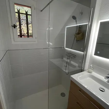 Duplex In Pramousquier - Sea View * Ле-Лаванду