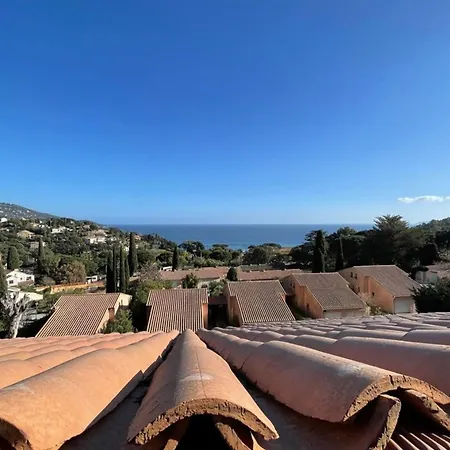 Duplex In Pramousquier - Sea View *