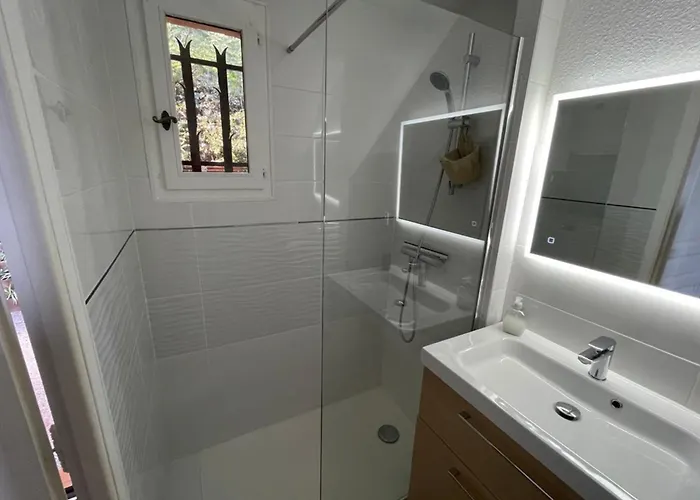 Duplex In Pramousquier - Sea View * Ле-Лаванду